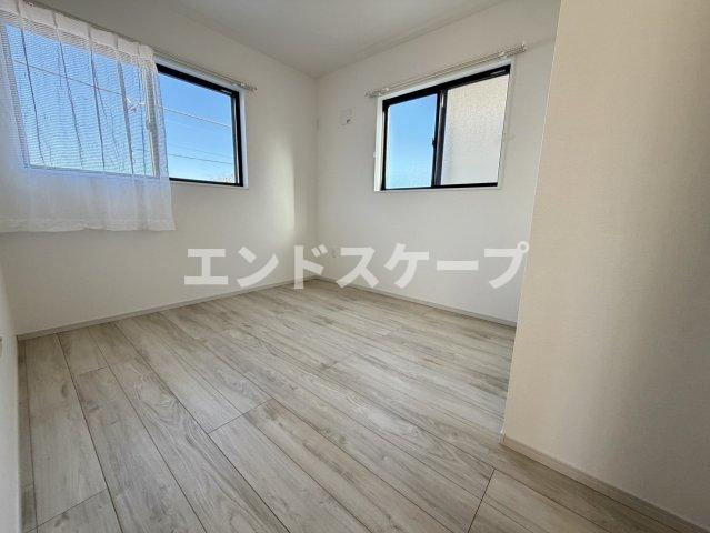 高崎市芝塚町戸建ての居間・リビング|高崎、前橋のお部屋探しはエンドスケープまで！お客様の理想お聞かせ下さい♪