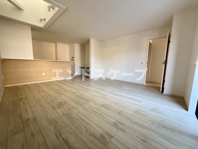 高崎市芝塚町戸建ての居間・リビング|高崎、前橋のお部屋探しはエンドスケープまで！お客様の理想お聞かせ下さい♪