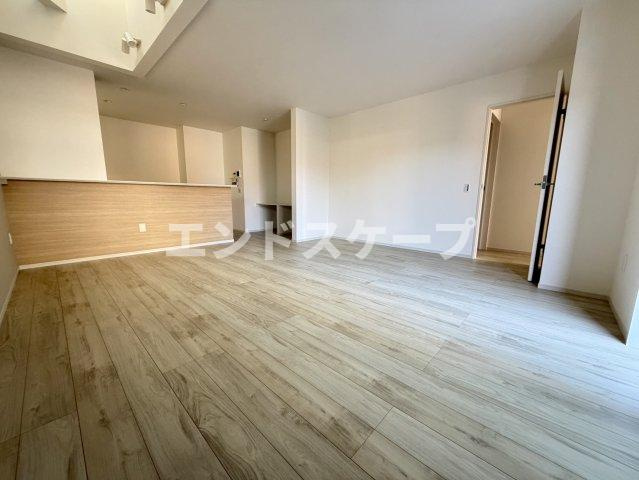 高崎市芝塚町戸建ての居間・リビング|高崎、前橋のお部屋探しはエンドスケープまで！お客様の理想お聞かせ下さい♪