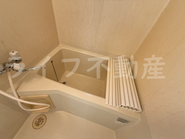 メゾン・ウィステの浴室|きれいなお風呂です