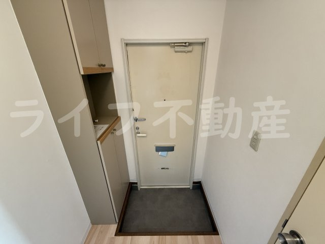 メゾン・ウィステの玄関|きれいな玄関です