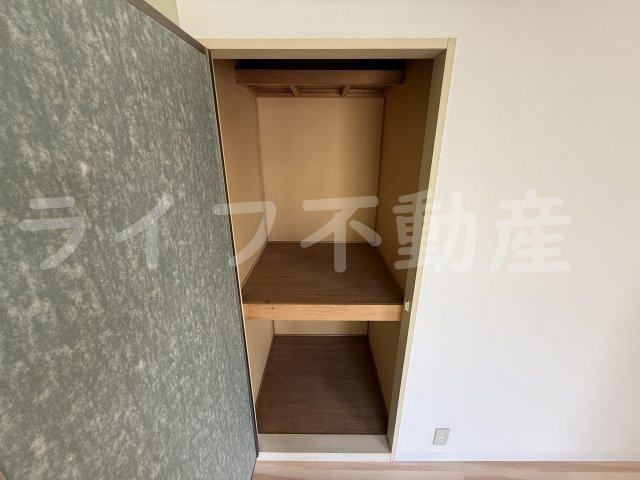 メゾン・ウィステの収納|こまごまとしたものを収納できそうですね