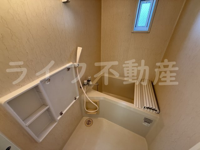 メゾン・ウィステの浴室|きれいなお風呂です