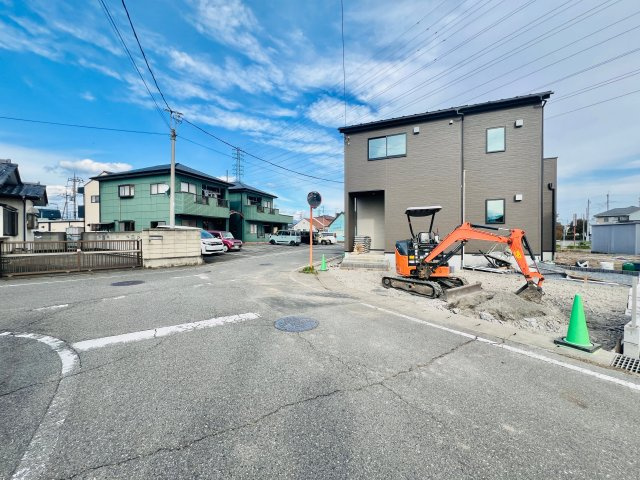 高崎東貝沢４丁目の前面道路含む現地写真|駐車スペース２台以上可◎