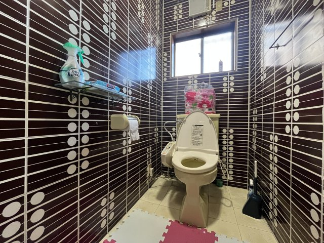 【トイレ】 | 児玉郡上里町神保原町　中古戸建 | １階