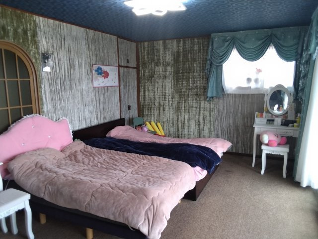 【寝室】 | 児玉郡上里町神保原町　中古戸建 | ２階