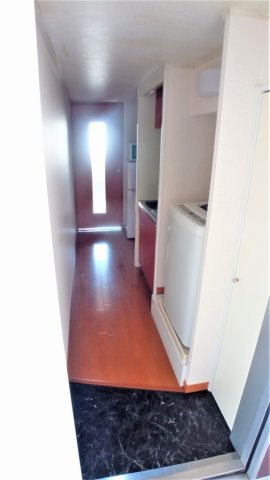 レオパレスグランシャリオの玄関