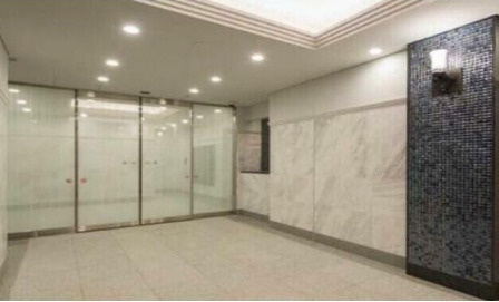 レグジー東向島のエントランス