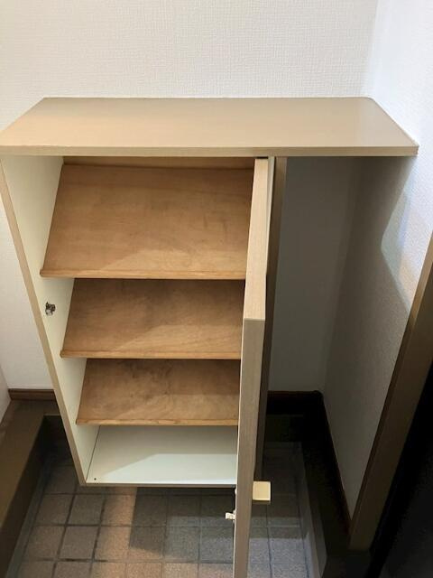 シューズボックス