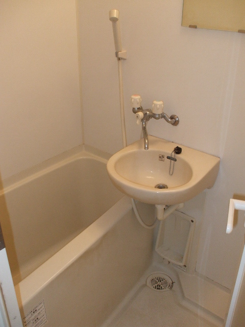 杉並区高円寺南３丁目の賃貸マンションの浴室