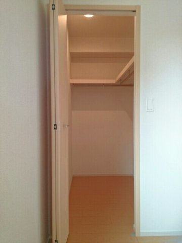 シャンドゥ　フルールＢの収納