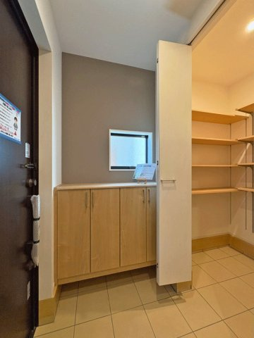 名取市箱塚　の玄関