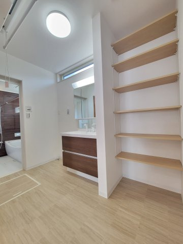 新中島Ⅴ・新築戸建の洗面所