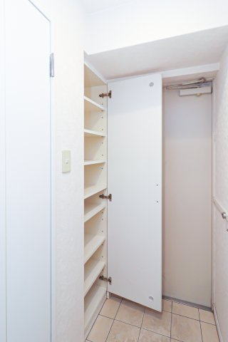 サヴォイスタジオスイーツ　6階の収納|別号室のものです。現状優先になります。