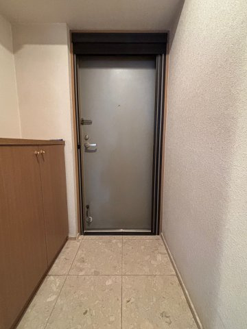 シャトレ愛松稲沢Ⅴの玄関