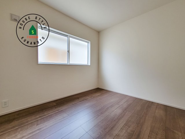 熊本市東区戸島5丁目第1₋4棟(1号棟)の子供部屋|穏やかな光が差し込む室内には、穏やかな時間が流れます。