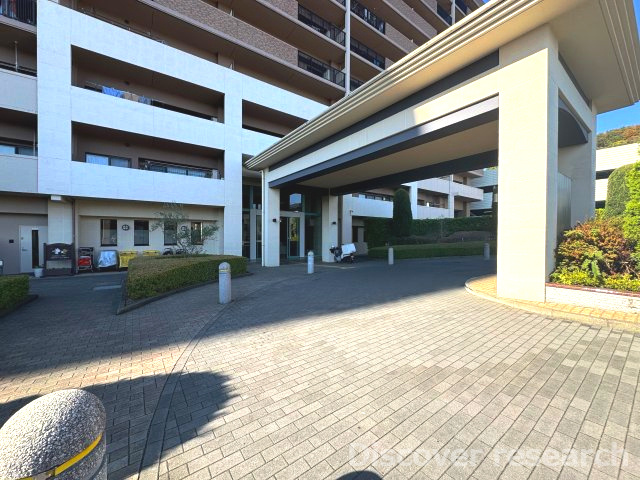 グランレガーロのその他|【車寄せ】
マンション正面入り口には車寄せがあり、雨の日など大変便利です。