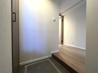 【玄関】 | パークシティ松下南棟 | 令和7年11月リフォーム完了済み！
名鉄常滑線「柴田」駅より徒歩8分！