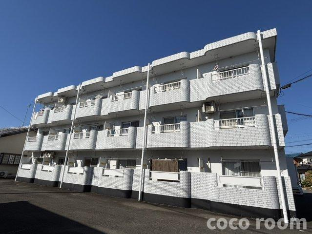 メルカードあさひIIIの外観