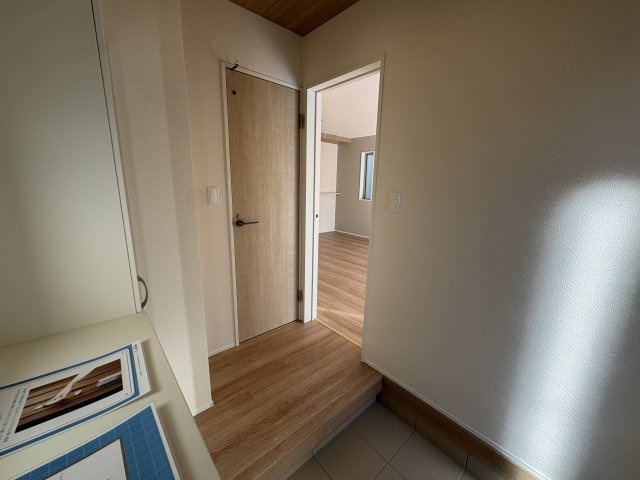 GLうるま市豊原2期の玄関