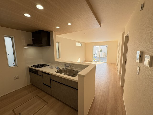 GLうるま市豊原2期のキッチン
