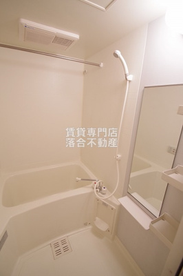 【浴室】 | スクエアハウスⅢ | 落ち着いた空間のお風呂