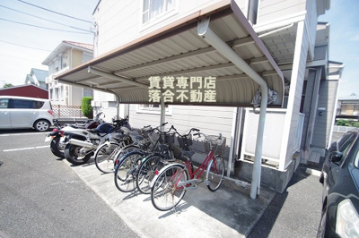 【その他共用部分】 | スクエアハウスⅢ | 敷地内駐輪場完備