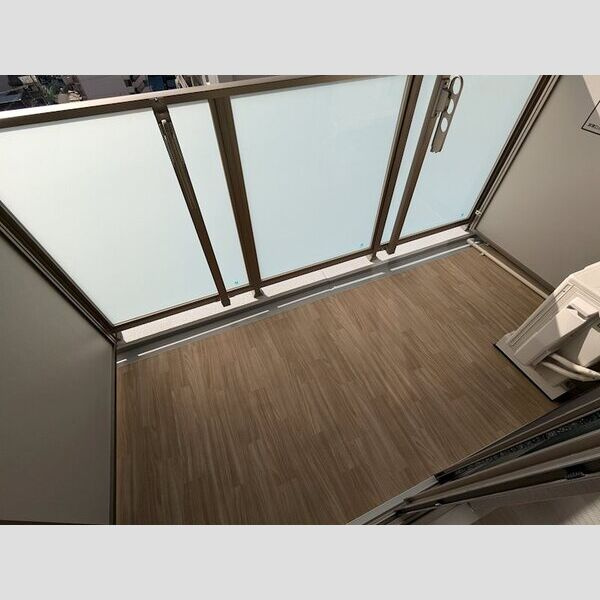 エスリード新大阪ザ・プレミアWESTのバルコニー