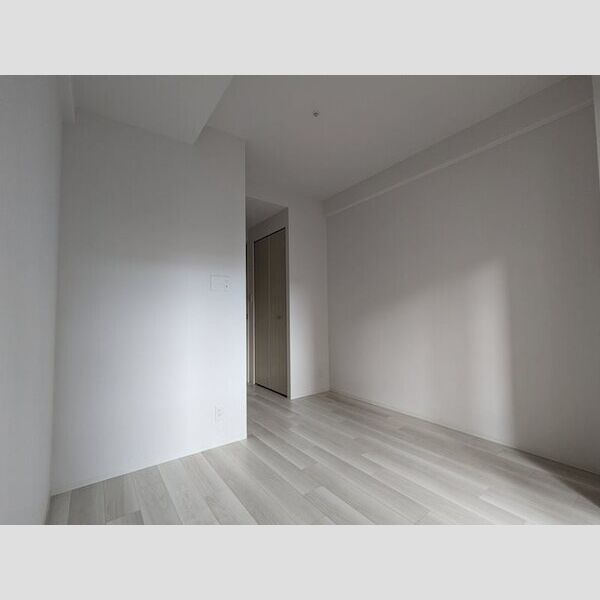 エスリード新大阪ザ・プレミアWESTの居間・リビング