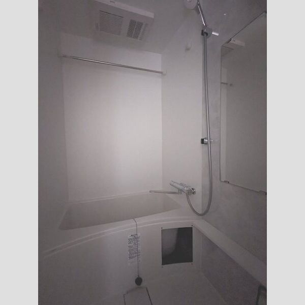 エスリード新大阪ザ・プレミアWESTの浴室