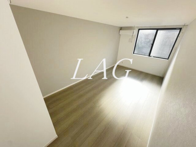 【居間・リビング】 | ルクシア大和 | 洋室のお部屋です。