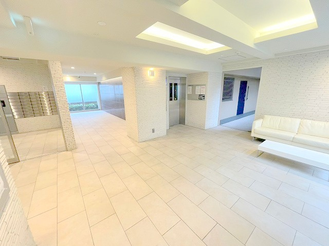 ラウロ相川のロビー