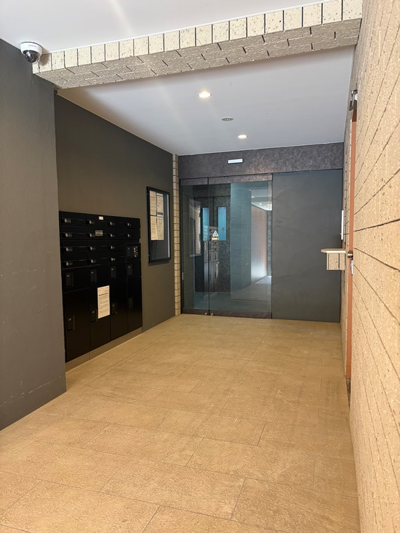 レジデンシャル戸田公園ザ・マークフィールドのロビー