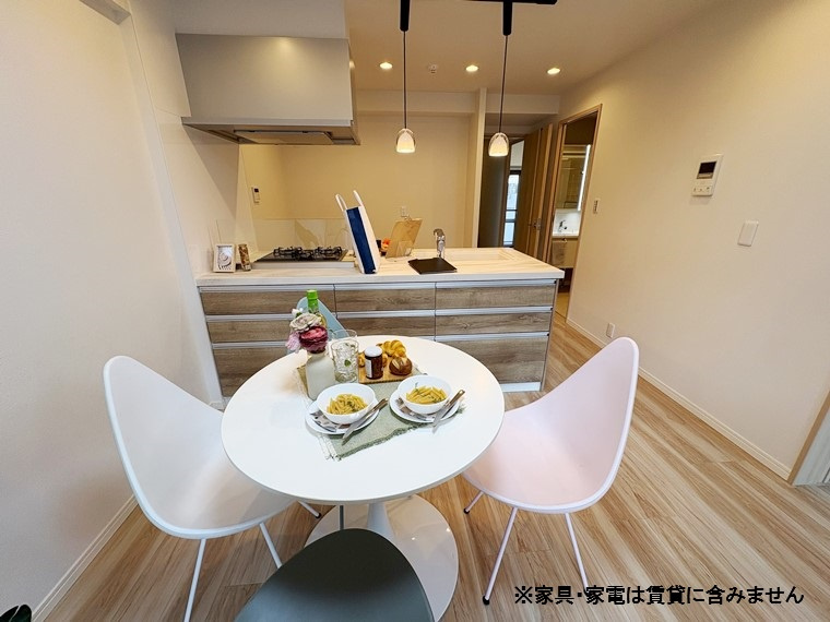 レジデンシャル戸田公園ザ・マークフィールドの居間・リビング