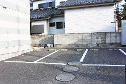 レオパレスＰＡＳＴＯＲＡＬの駐車場