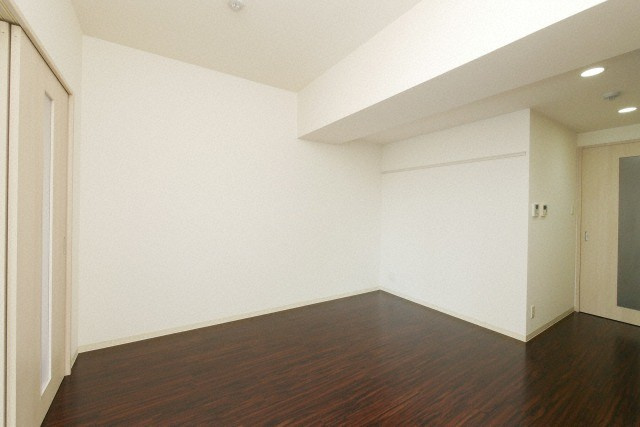 スペランツァ十三東の居間・リビング