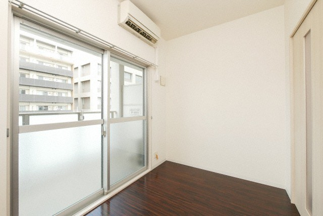 スペランツァ十三東の洋室