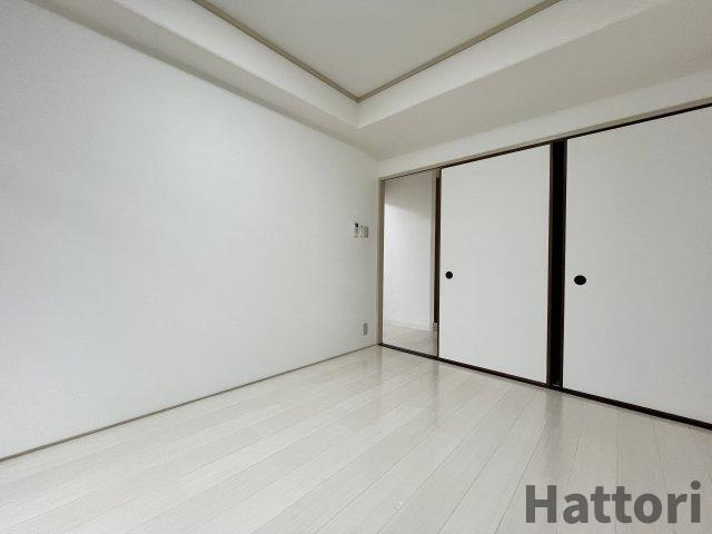 JMRレジデンス新大阪(旧メロディハイム新大阪)の洋室