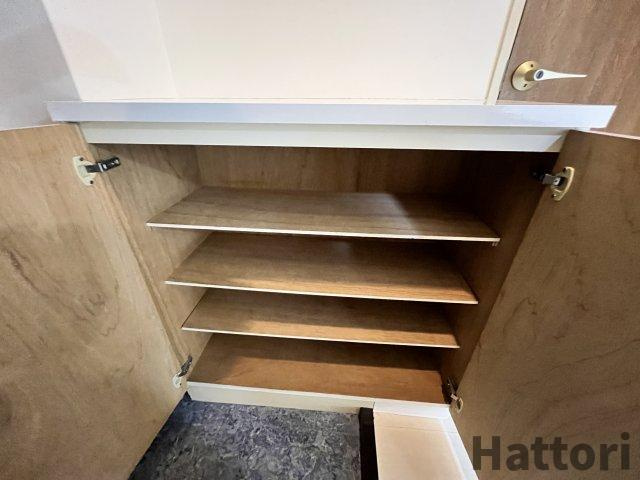 JMRレジデンス新大阪(旧メロディハイム新大阪)の収納