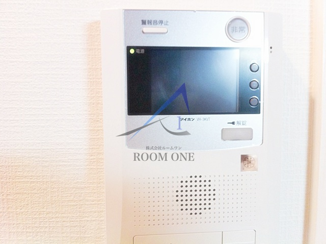 ボヌール東長崎のセキュリティ|モニター付きインターホンです。