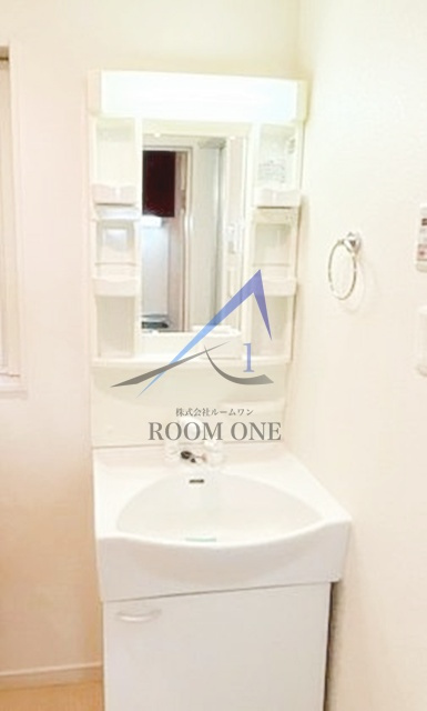 ボヌール東長崎の洗面所|独立洗面台です。