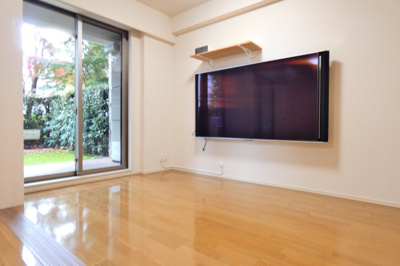 【洋室】 | オハナ中神 | リビング横の洋室になります