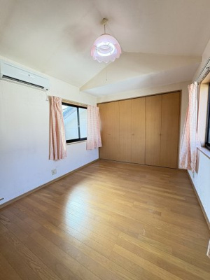 【洋室】 | 中古一戸建　高知市みづき２丁目 | ２階東側6.0帖