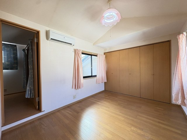 【洋室】 | 中古一戸建　高知市みづき２丁目 | ２階東側6.0帖