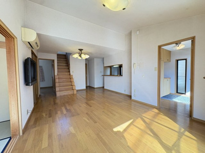 【居間・リビング】 | 中古一戸建　高知市みづき２丁目