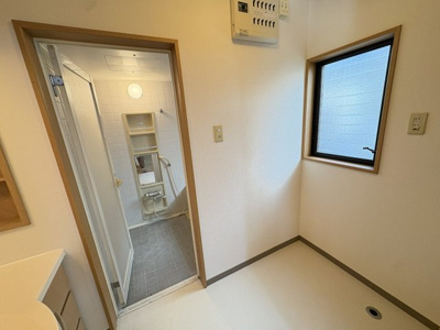 【脱衣所】 | 中古一戸建　高知市みづき２丁目