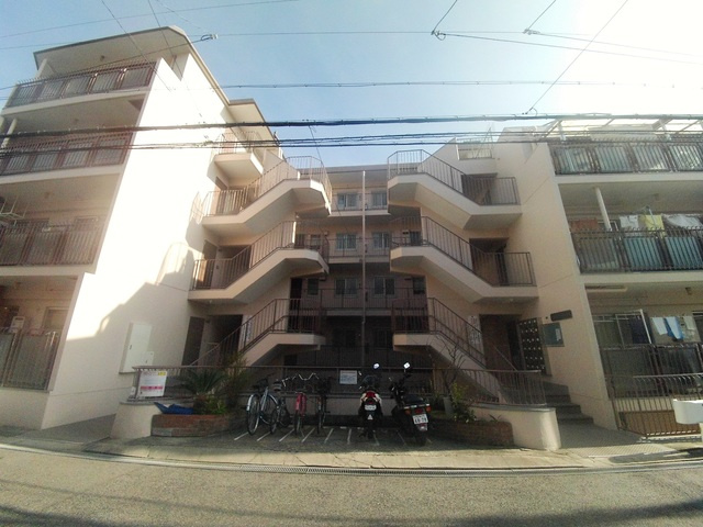 甲南第３六甲ハイムの外観