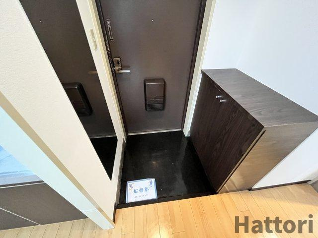 JMRレジデンス新大阪(旧メロディハイム新大阪)の玄関