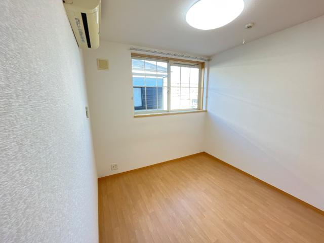 エクセレント南柏の内装|洋室