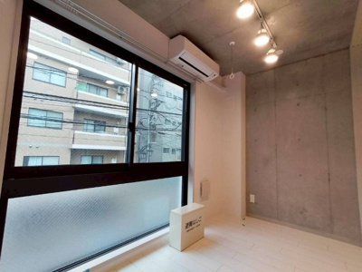 【内装】 | Fons Lucis Izumi